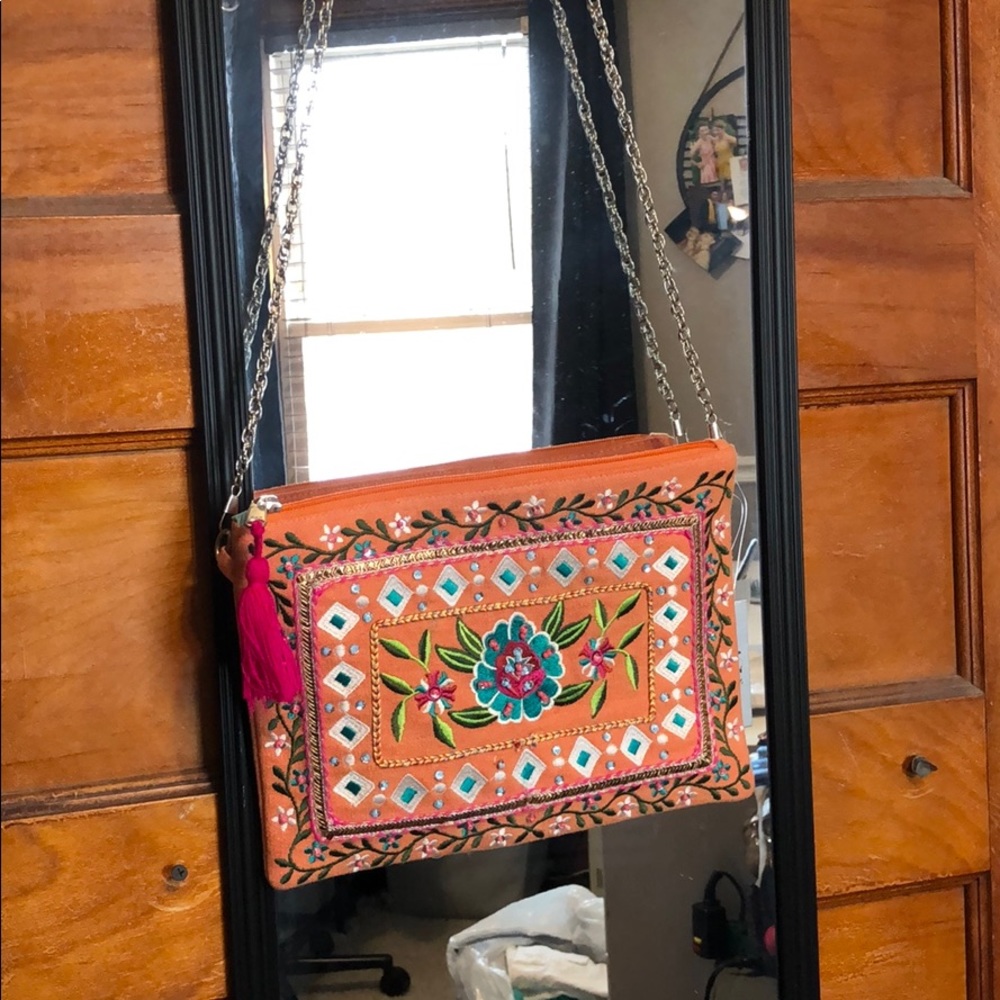 BRAND NEW NEVER USED CROSS BODY